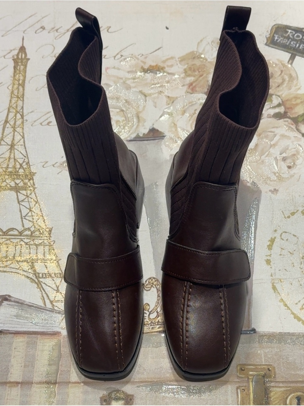 NWOT Fashion Brown Booties Size 37 (6.5/7)